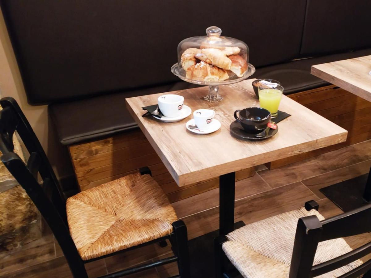 Suite San Gennaro Bis Napoli Bagian luar foto