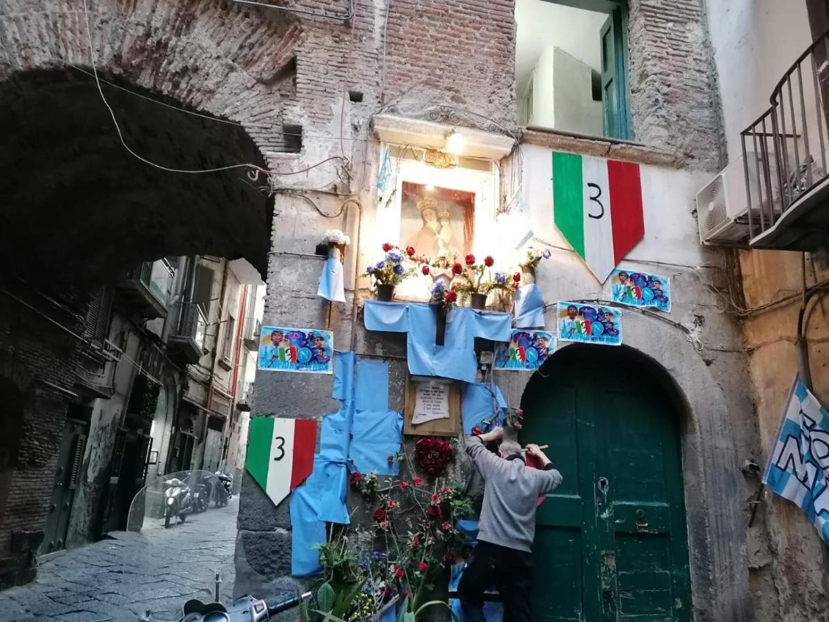 Suite San Gennaro Bis Napoli Bagian luar foto