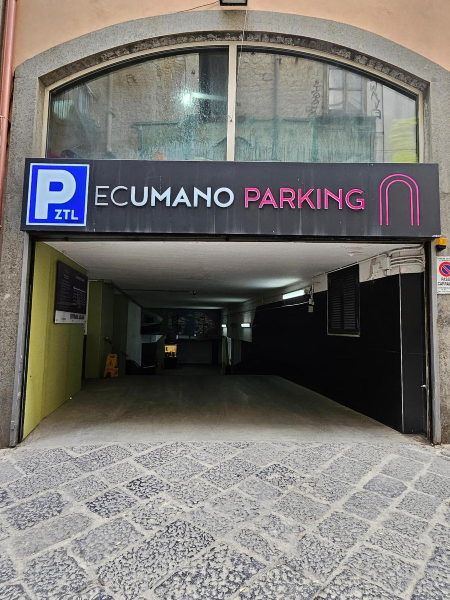 Suite San Gennaro Bis Napoli Bagian luar foto